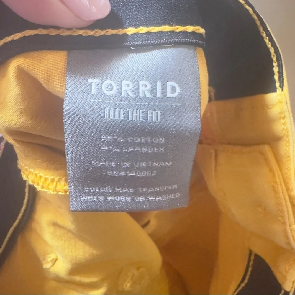 Torrid Short Yellow Womens Size 18 - Picture 7 of 7
